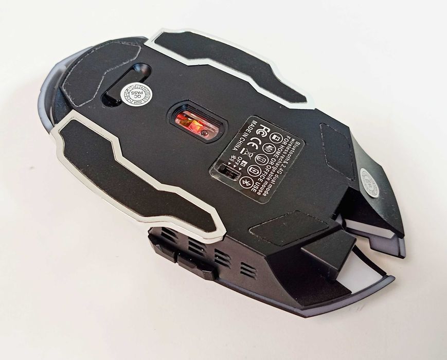 Мышка аккумуляторная беспроводная 2.4G. Bluetooth игровая