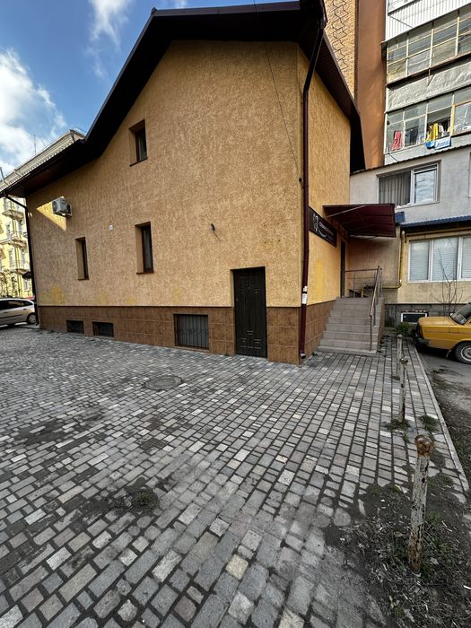 Продам комерційне приміщення