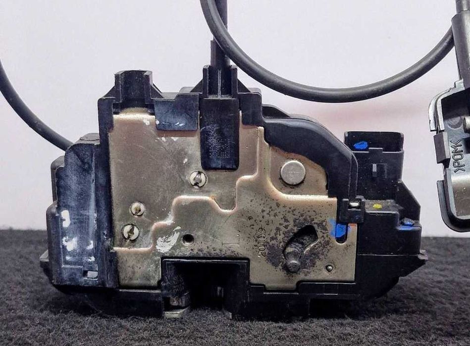 Fechadura / Fecho Porta Trás Esquerdo 300128F - RENAULT CLIO III
