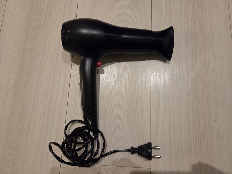 Фен Rowenta Powerline 2200