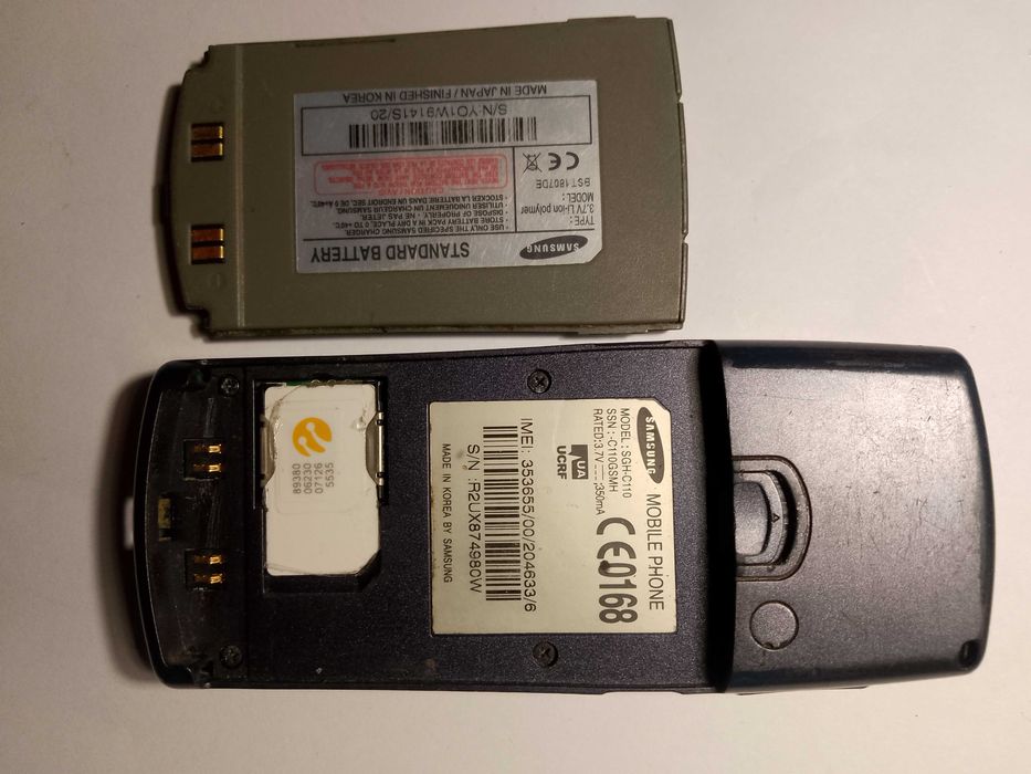 Мобильный кнопочный тел. Samsung с110 + зарядка.