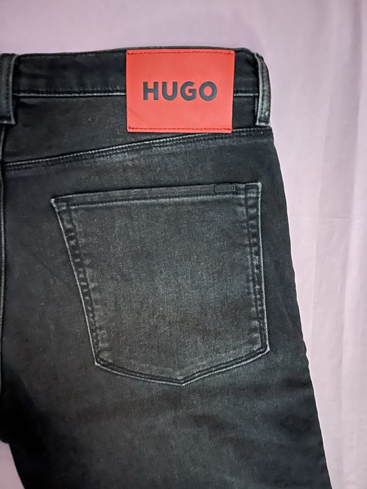 Wyprzedaż spodnie męskie Hugo(Hugo Boss).