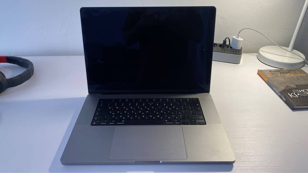 Macbook Pro M1 pro - НА РОЗБОРКУ