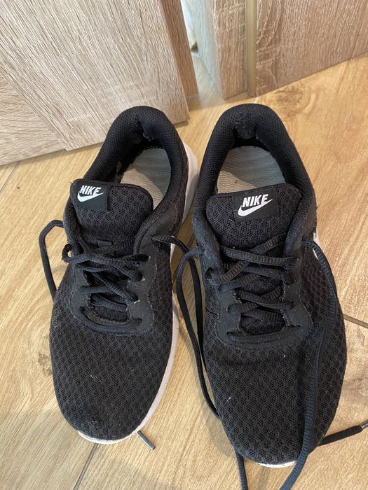Nike tanjun rozmiar 36,5, wkladka 23,5 cm stan bdb