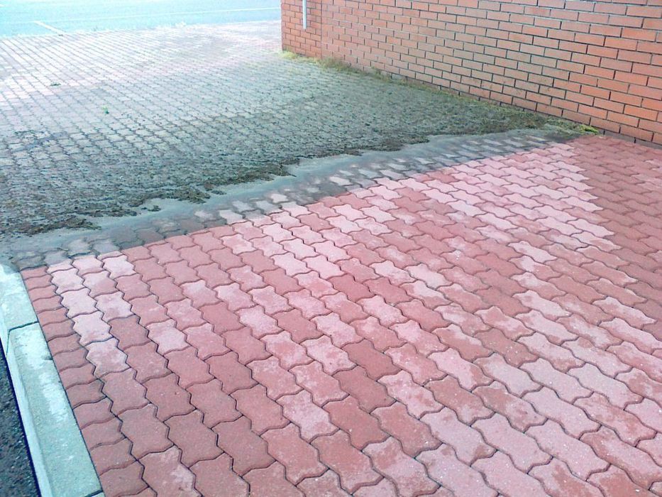 Mycie kostki brukowej elewacji