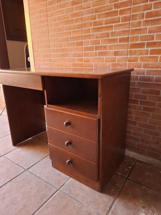 Secretária em madeira