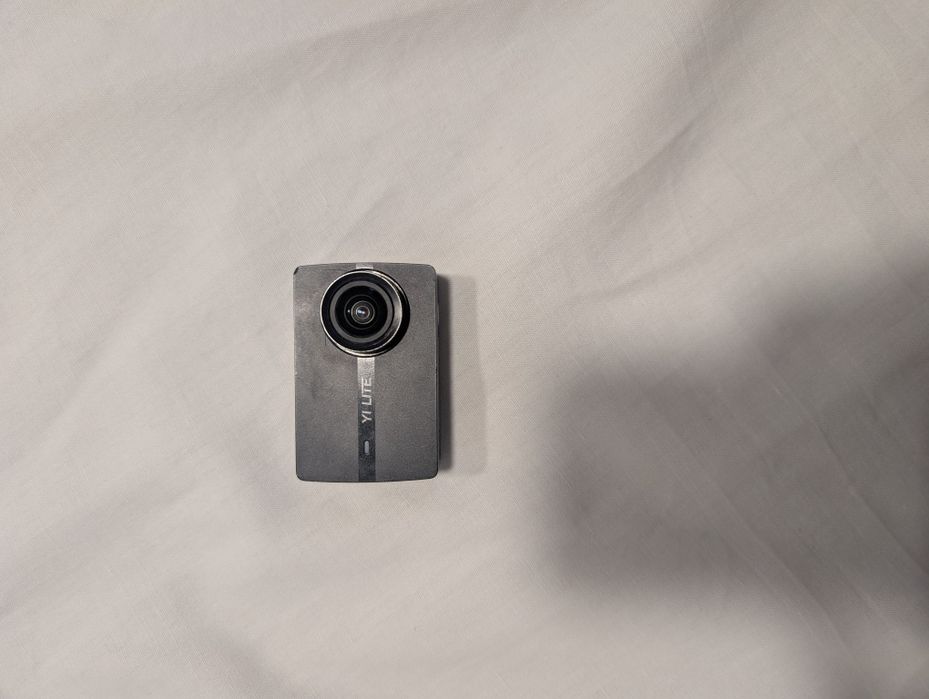 Екшн-камера Xiaomi Yi Lite