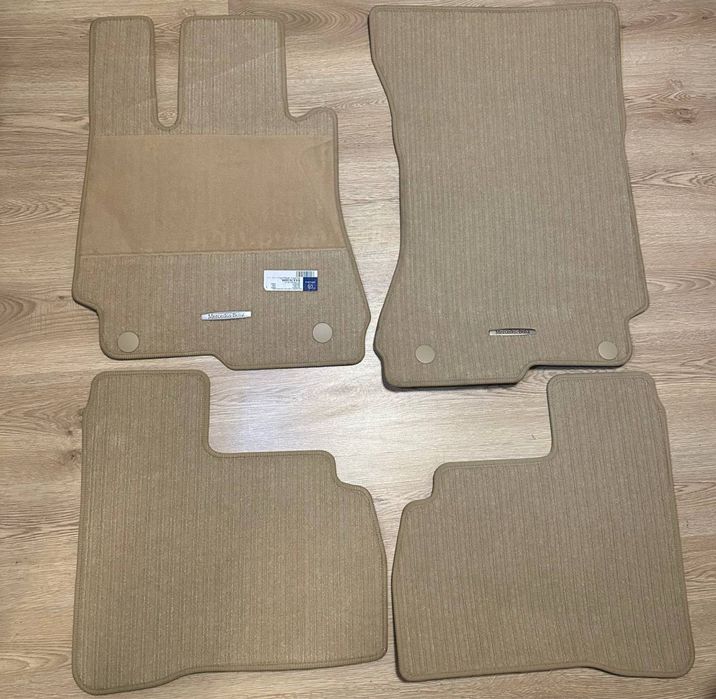 НОВІ Оригінальні килимки Mercedes-Benz S-Class W221