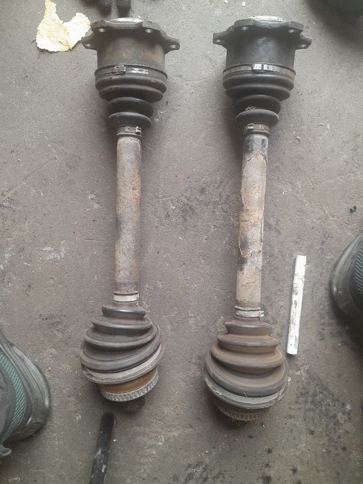 Kompletne półośki z przegubami passat b5 fl 1.8 turbo  ośka,automat