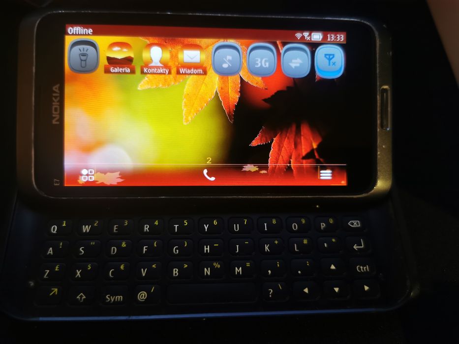 Nokia E7 kupiona w polskim salonie