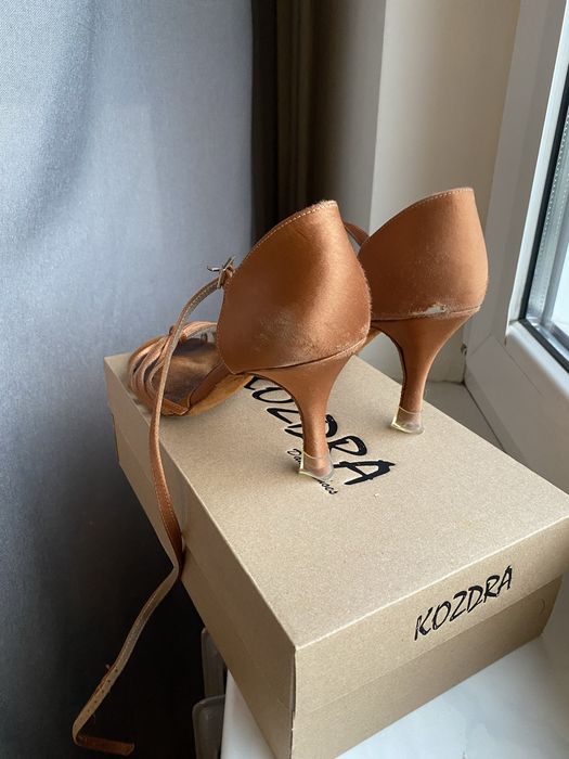 Buty do tanca towarzyskiego