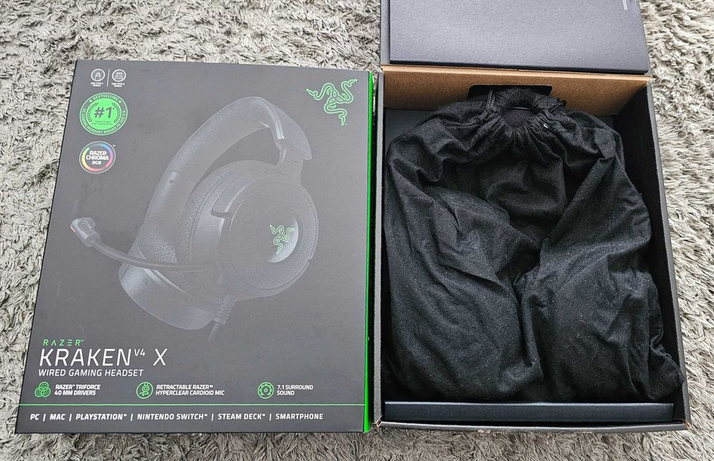 Headset Razer Kraken V4 * SEMI-NOVO *