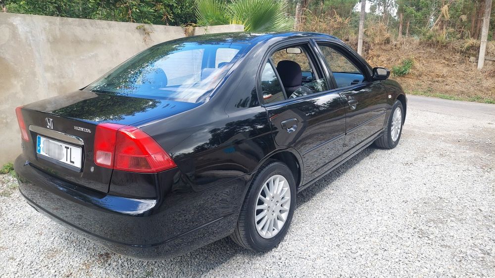 Honda civic ES4 1.4i sedan