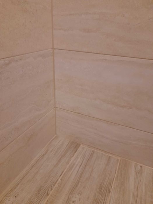 nowe płytki na ścianę, glazura