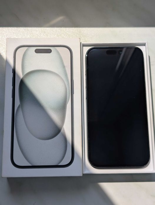 iPhone 15 128GB