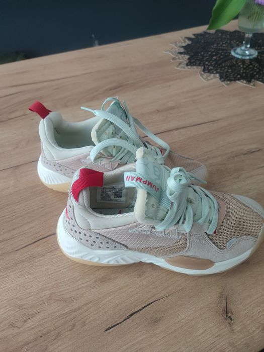 Fajne damskie buty Jordan