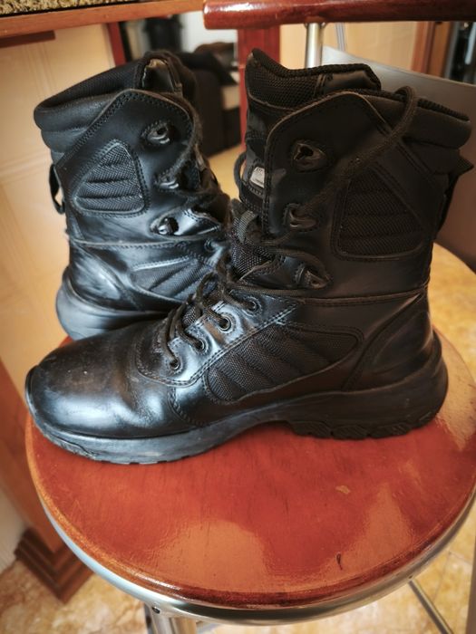 Botas magnum em bom estado