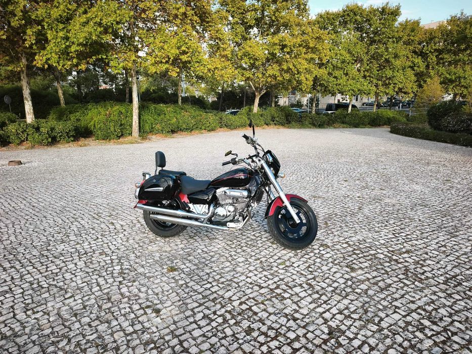 Hyosung Aquila 250