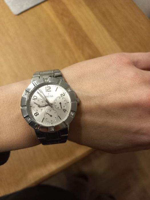 Festina zegarek na bransolecie damski srebrny