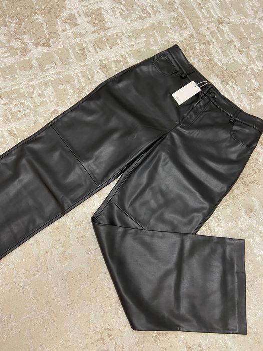 Жіночі шкіряні штани
