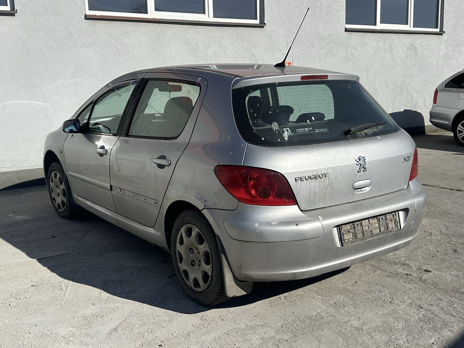 Peugeot 307 2001 1.6b w całosci na części
