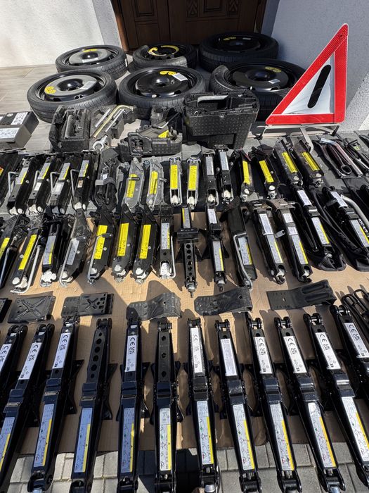 Домкрати Volkswagen Audi Skoda Seat Passat B6 B7 B8 Golf Tiguan Touran