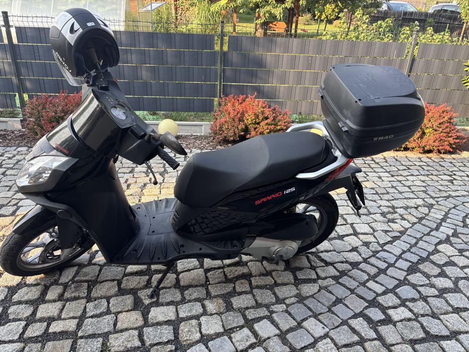 Wynajem  Motocykl  125