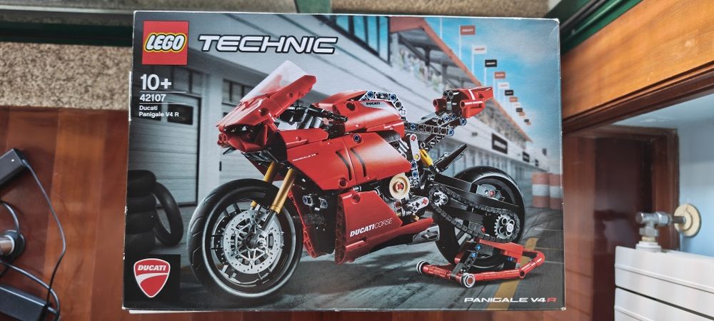 Lego Mota Ducati  42107