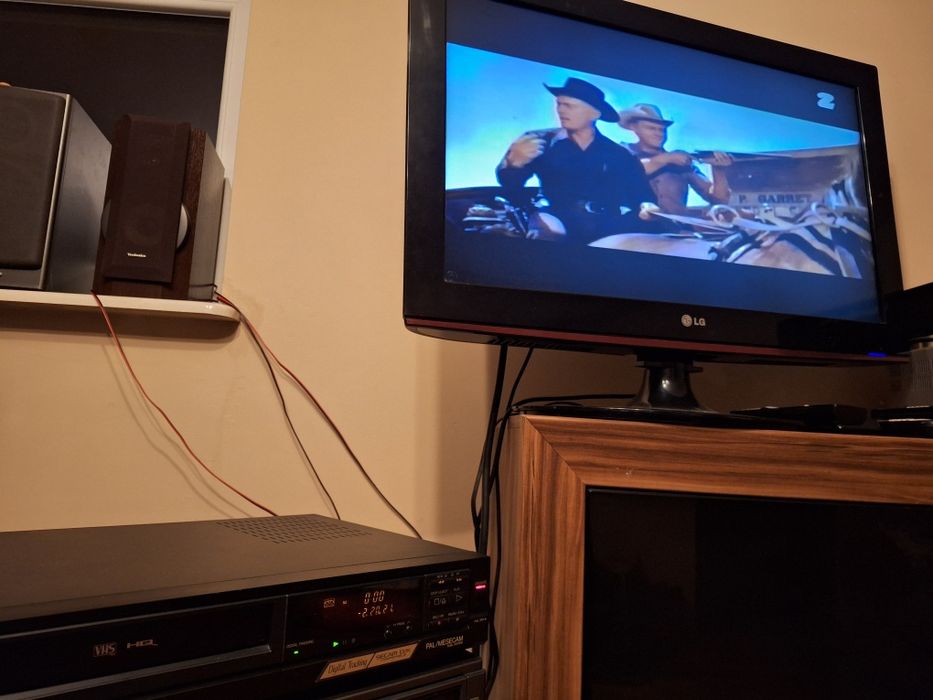 Magnetowid JVC HR D522A(DK)