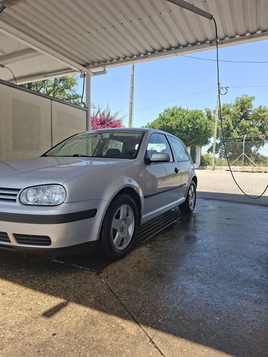 Golf4 1.4 16V Versão Confort