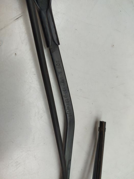 Haste / braço de escova limpa vidros frente esquerda SMART City-Coupé