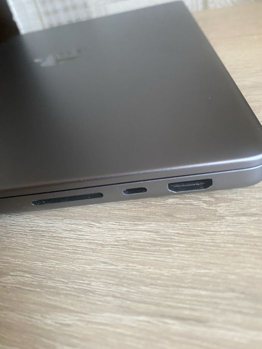 MacBook Pro 14” M1 Pro (2021)