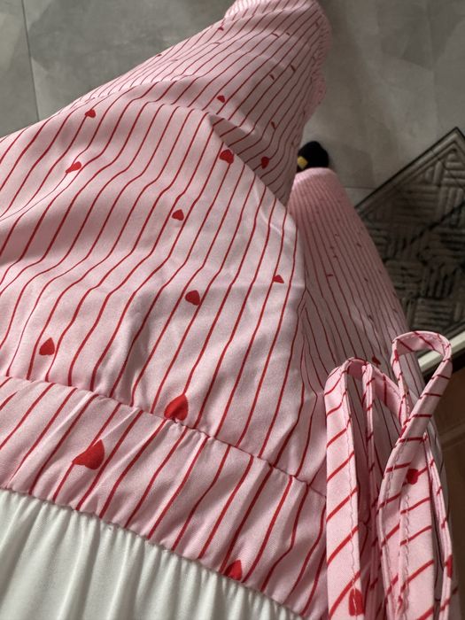 Жіночі рожеві щтани в смужку з червоними сердечками