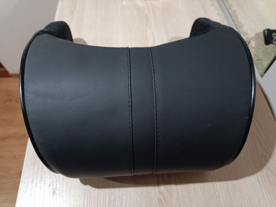 Підголовник для автомобільного сидіння