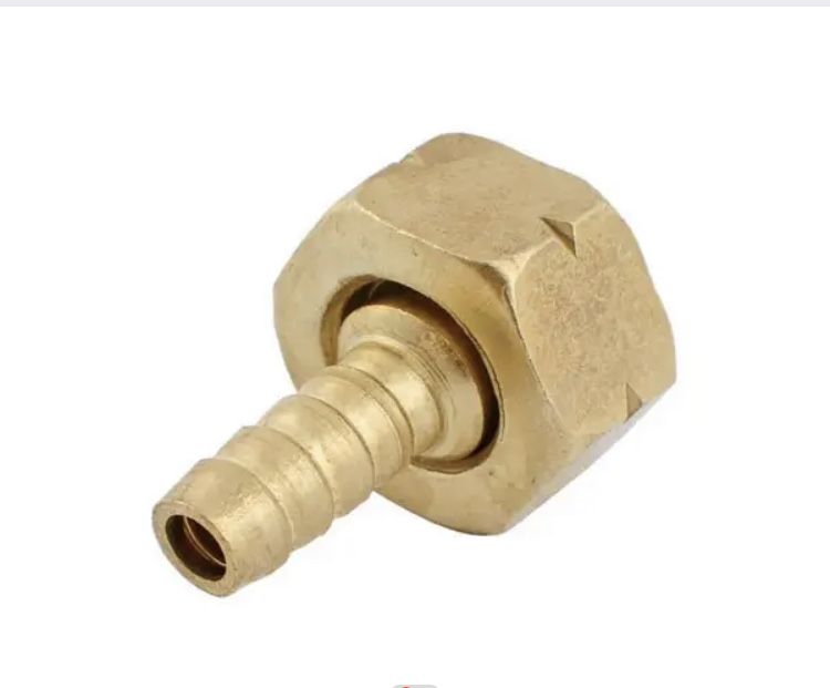 Штуцер с гайкой под шланг 9мм на баллонный вентиль