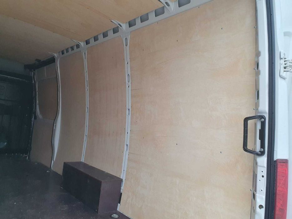 Zabudowa paki Iveco Daily, boki podłoga sufit 16m3