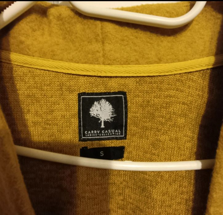 Kardigan sweter narzutka Carry S