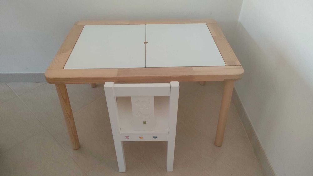 Mesa p/ Criança!!