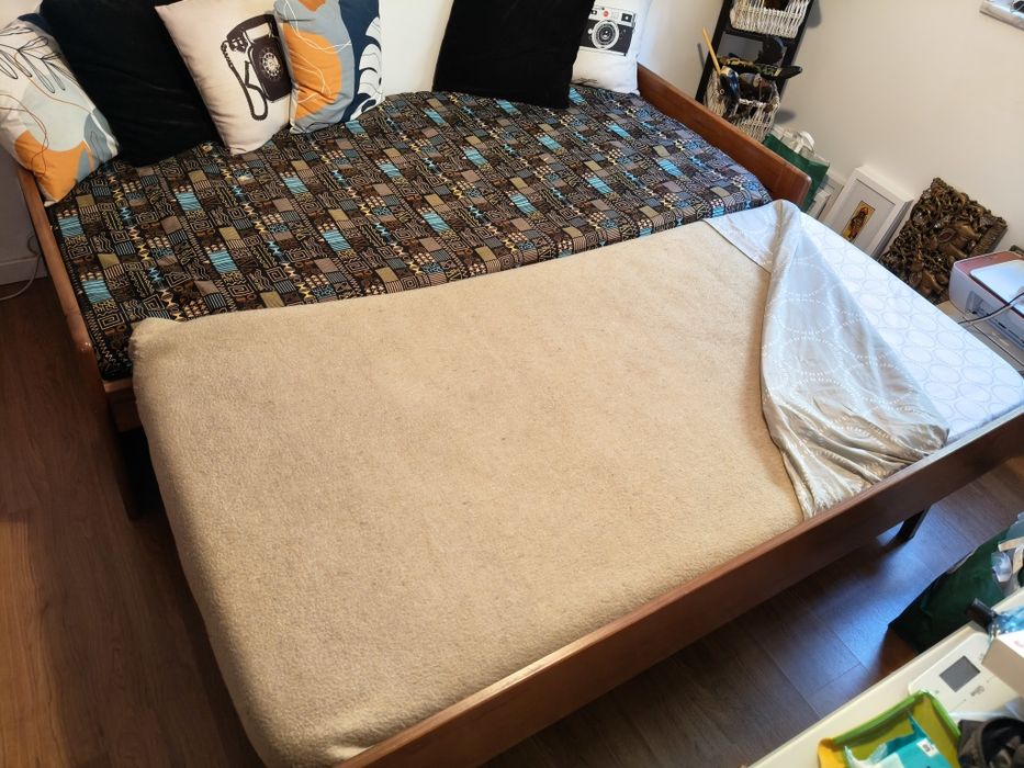 Cama de Solteiro Extensível em Madeira + 2 Colchões
