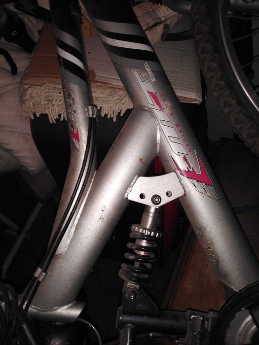 bicicleta em bom estado de conservação