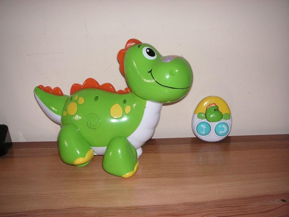 Interactive Dinosaur425768203972126723