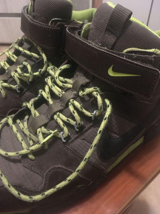 Продаю класні чоловічі черевики Nike