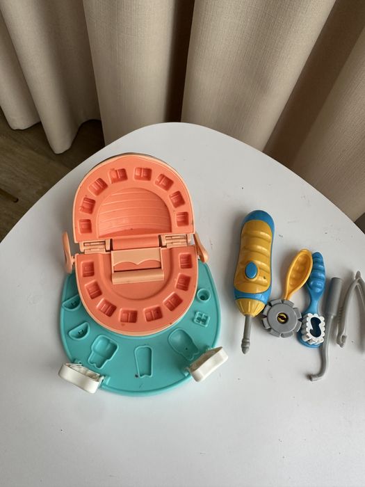 ЗНИЖКА! набір для ліплення Play-Doh “Містер Зубастик”