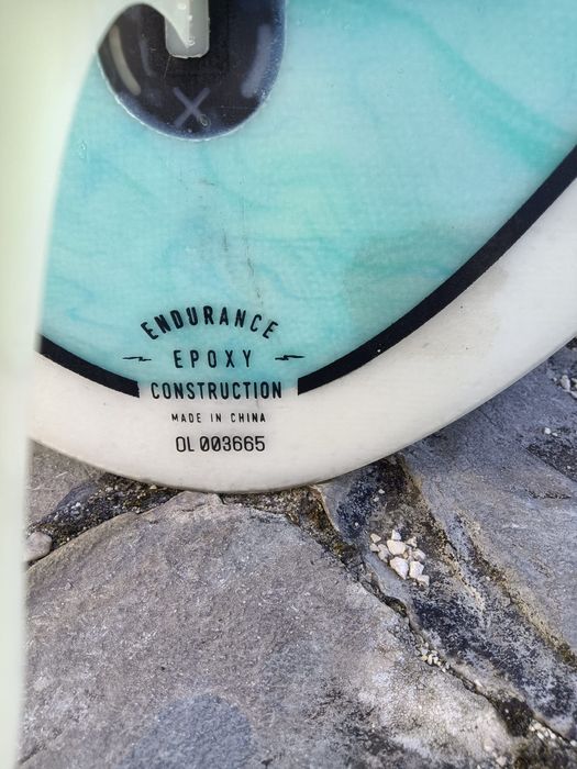 Prancha surf Índio Epoxy medidas nas fotos