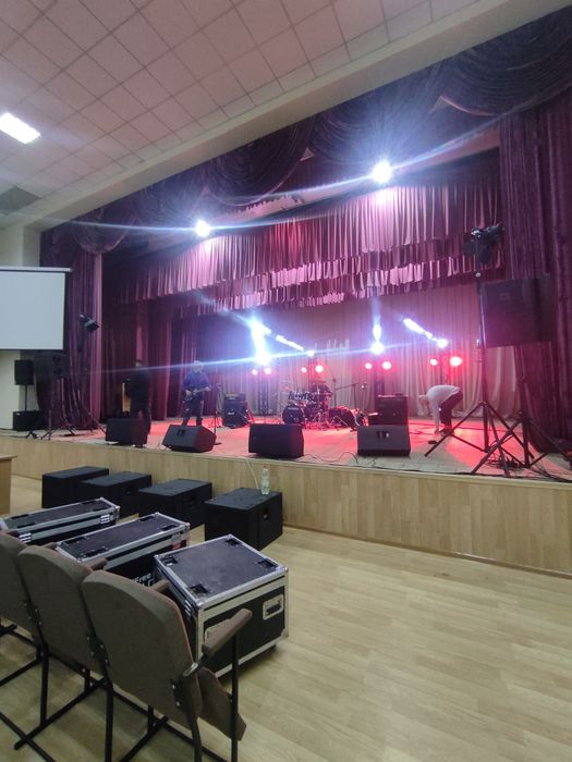 Оренда світло звук сцена лед екран