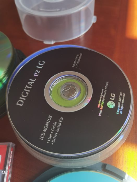 DVD  E CD Virgem vários