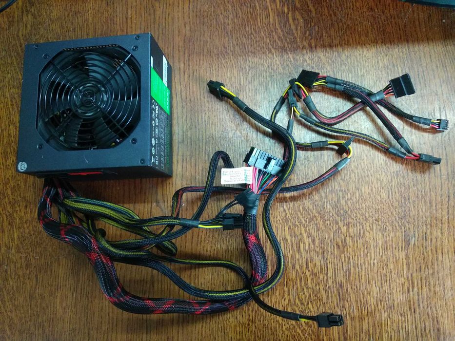 Блок питания Antec TruePower 550W TP-550 4 линии 12 v по 20 ампер