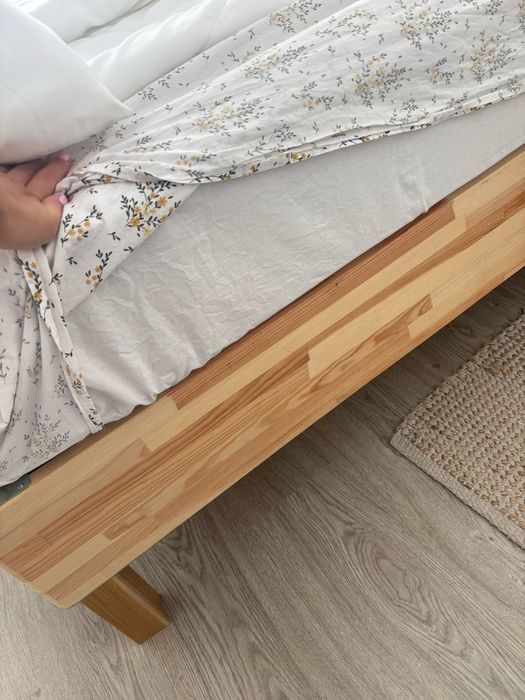 Cama Lyngor do Ikea e Colchão Origine da La redoute impecáveis!!
