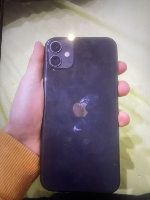 Айфон 11 на 128 акб 71 термінофо продам збираю на айфон 13 про макс