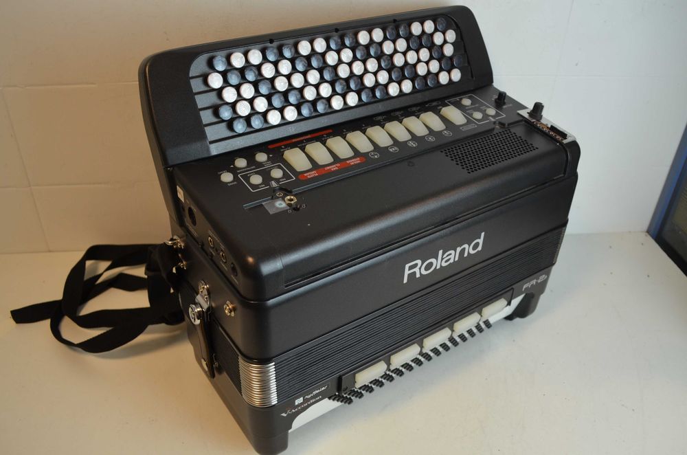 Acordeao roland FR 2